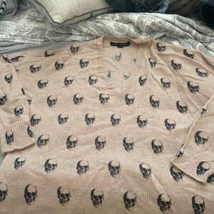 Skull Cashmere Beige V-Neck Sweater with Skull Design